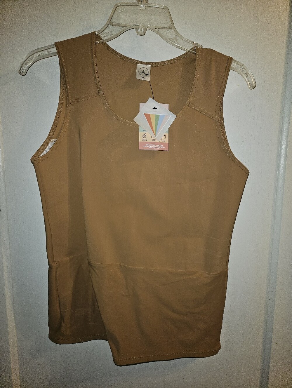 NWT Spectrum Outfitters Seamless Compression Tank Top Nude Beige XL